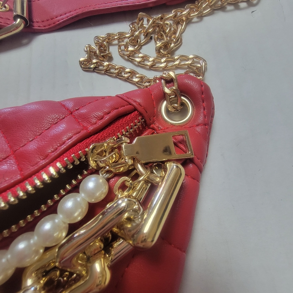Red Chain Purse - Picture 11 of 15